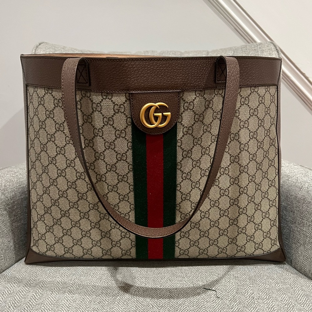 Gucci Ophidia GG Medium Soft Tote Bag